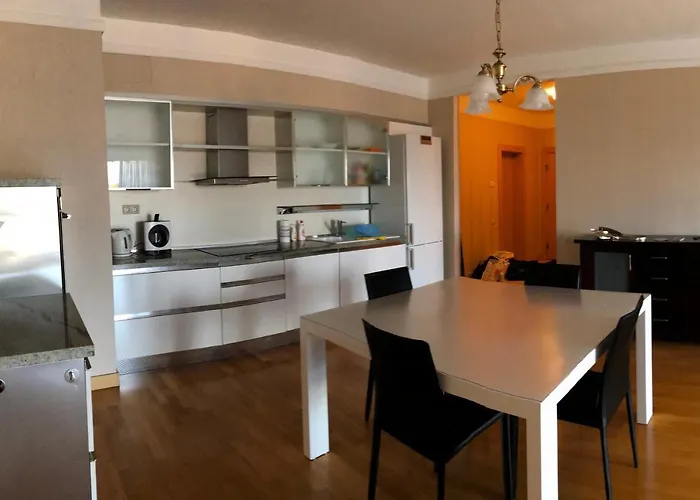 Panorama Plaza Luxury Apartment